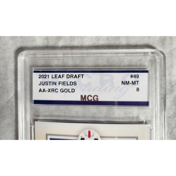 2021 Leaf Draft Justin Fields #49 AA-XRC Gold NM-MT 8 MCG - Picture 2 of 5